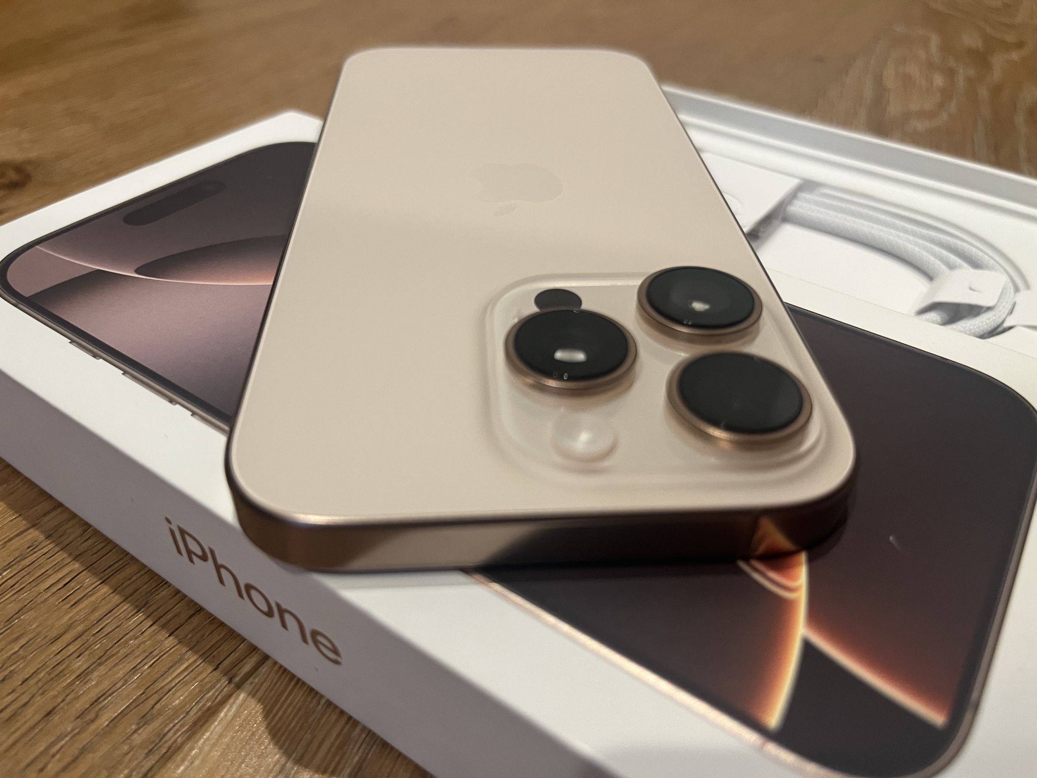 iPhone 16pro 256GB UNLOCKED Like New Firm Price