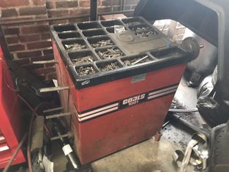 Coats wheel balancer