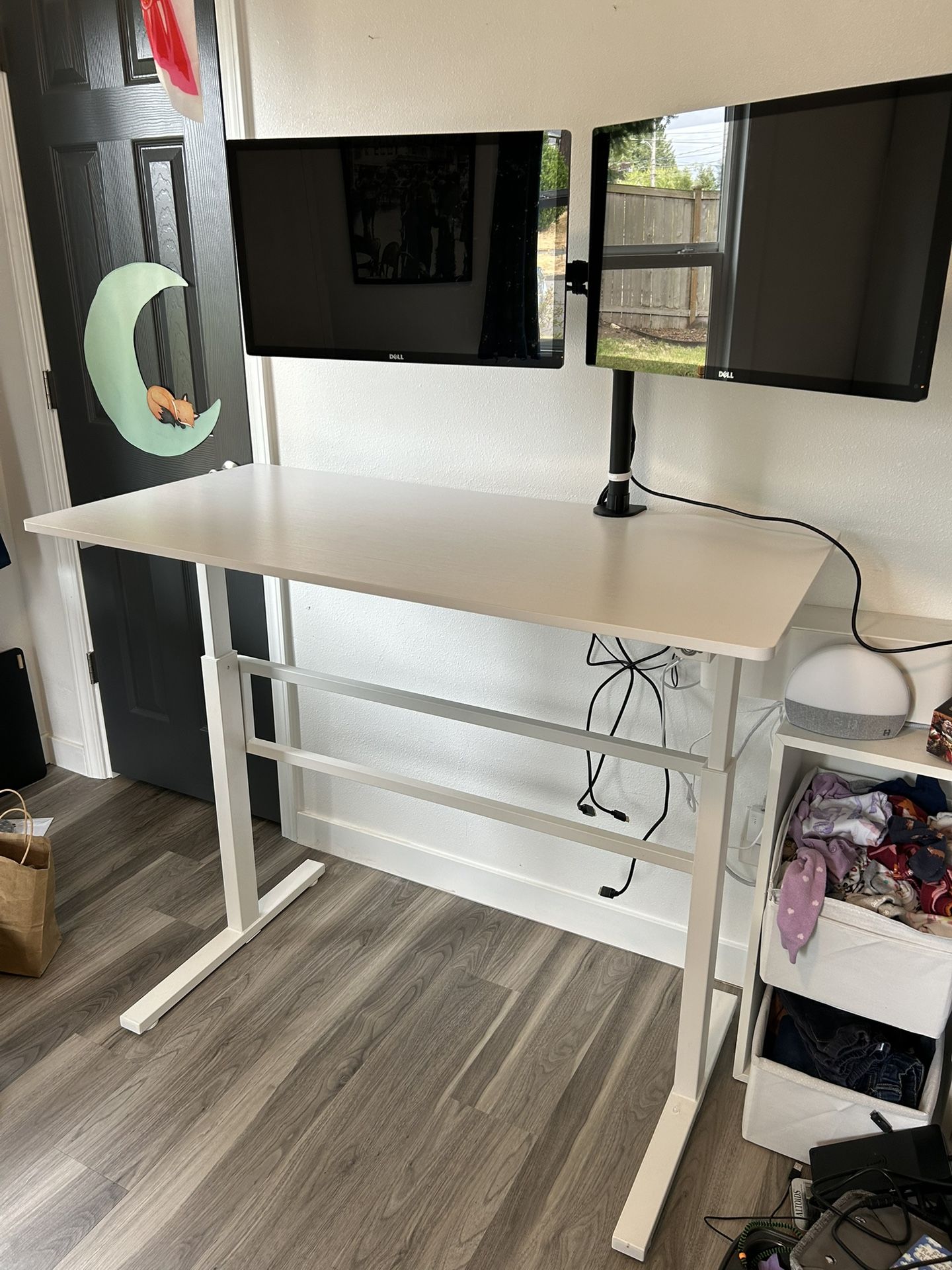 Standing Desk & Optional Dual Monitors and Stand