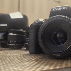 Canon rebel t7i with six lenses and accessories
