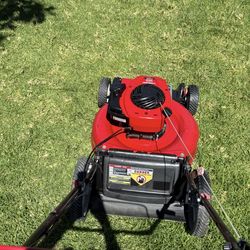 Troy Built push behind 21 inch lawnmower