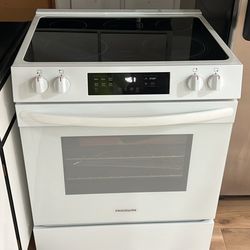 Frigidaire Electric Stove