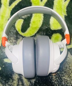 JBL JR 460NC Headphones for kids $50
