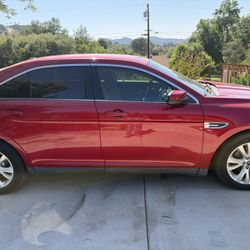 2010 Ford Taurus