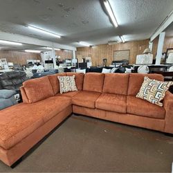 Brand New🧚 Delivery and Finance Available 🧚Aviemore 2 Piece Sectional With Chaise ▪️# Sofa # Loveseat # Couch # Living Room Set