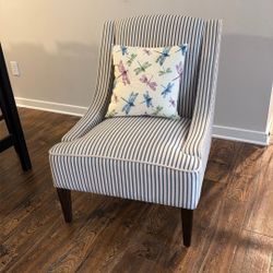 chair for the living room