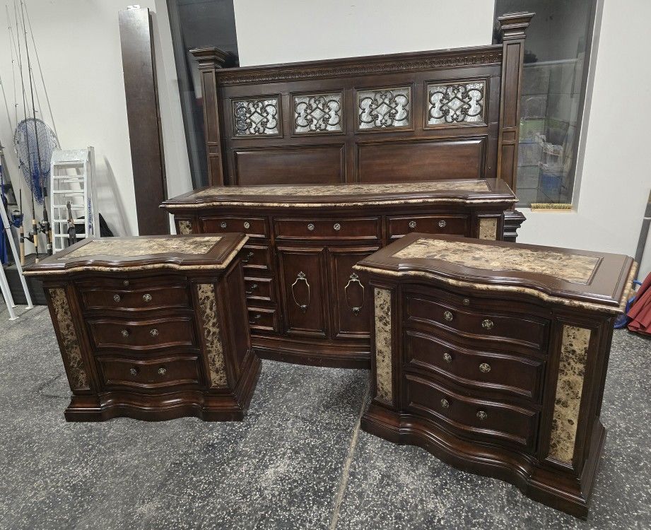 Bedroom Set King Size