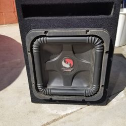 Kicker Solobaric 10" with ported Subwoofer Box