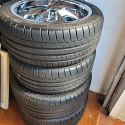 FOOSE LEGEND Rims & MICHELIN TIRES  LIKE NEW 