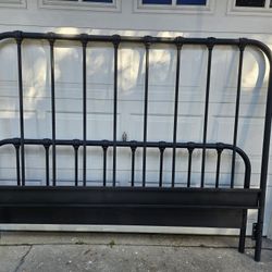 California King Metal Bedframe 