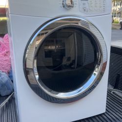 A Nice Frigidaire Dryer Look Like New