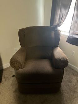 Recliner / rocker chair