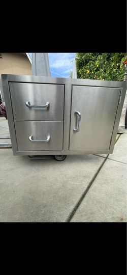 Stainless steel cabinet