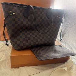 Louis Vuitton Neverfull