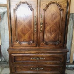 Drexel Cabernet Heritage Armoire