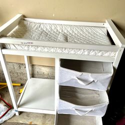 Baby Changing Table, With Pad