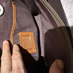 Cach crossbody original 100%