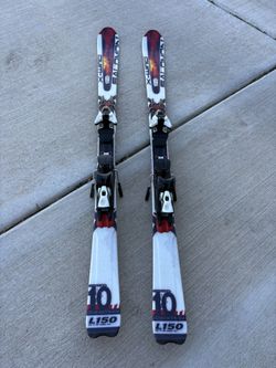 Woman’s Snow Skis