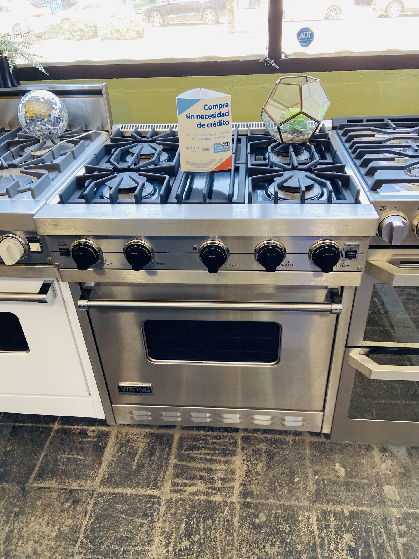 Viking 30” Gas Range 11$ Down Payment