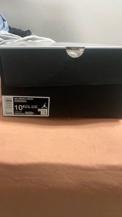 Air Jordan 4 retro size 10.5