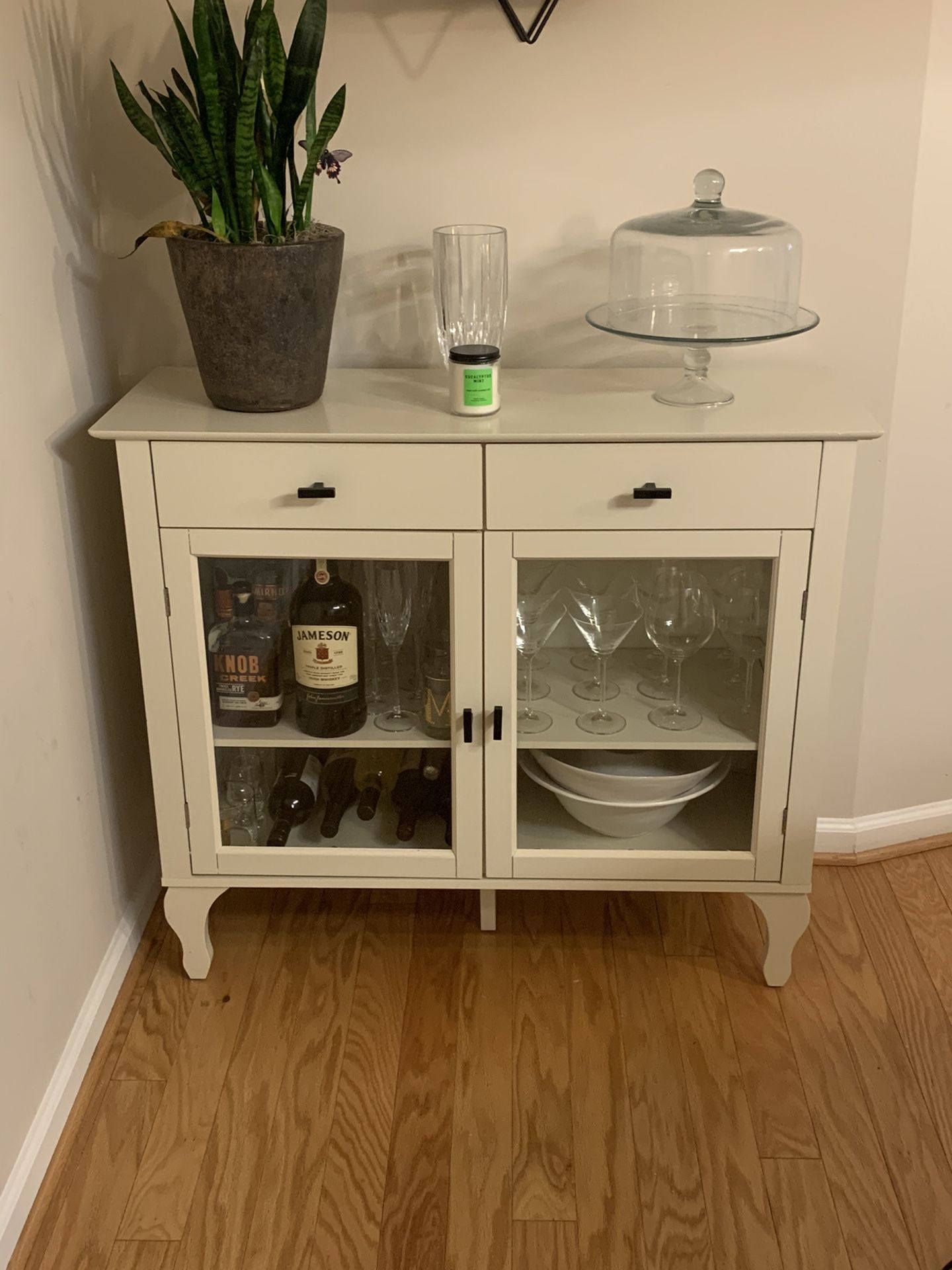 White Buffet Table/Bar Cart