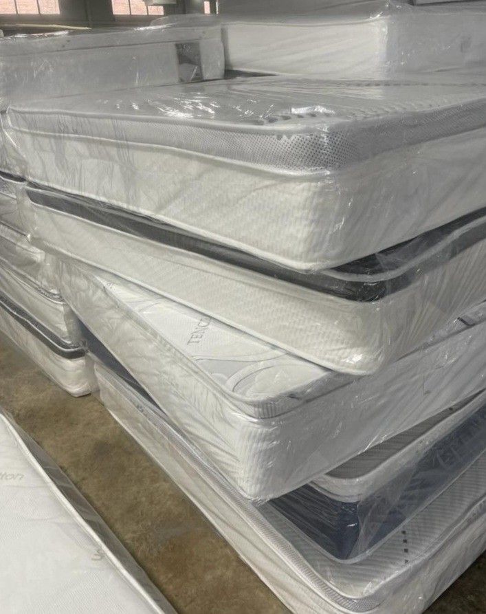 Single Twin 99 Full Double 159 Queen Bed 179 King Mattress 229 California King 229 Frame 69 XL Twin Mattresses All Sizes Available Se Habla Espanol