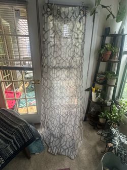 Gray/pattern curtain set (4)