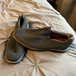 Mens Shoes 9-9.5 / 25$-40$