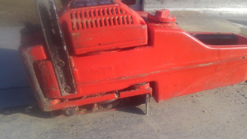 Shindaiwa 488 chainsaw 18" for Sale in Marysville, WA OfferUp