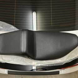 Harley Touring LePera Seat
