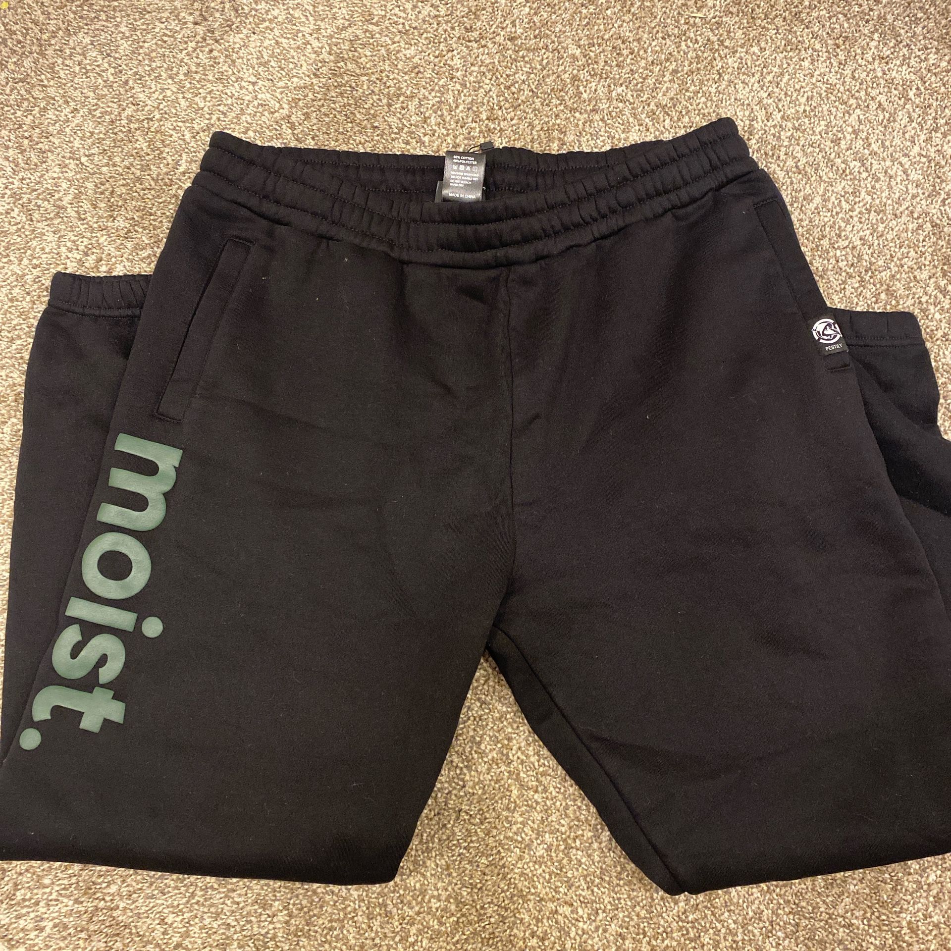 Men’s Pestily Sweats