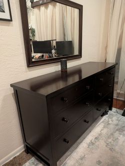 Dark Wood 6-Drawer Dresser with Matching bedside table and mirror
