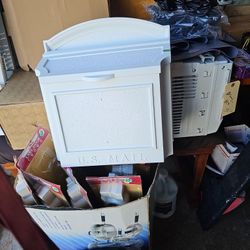 Cast Iron  Mail Box With Key