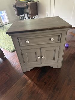 End Table/ Small Cabinet