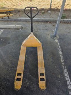 Uline Pallet jack 5500lbs
