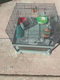 Pet cage for sale 30 dollars good condition high 16  inches , wide 16, length 16 inches dollars , good condition