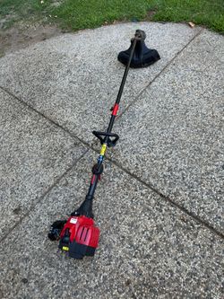 Troy Bilt TB32 2 cycle gas trimmer