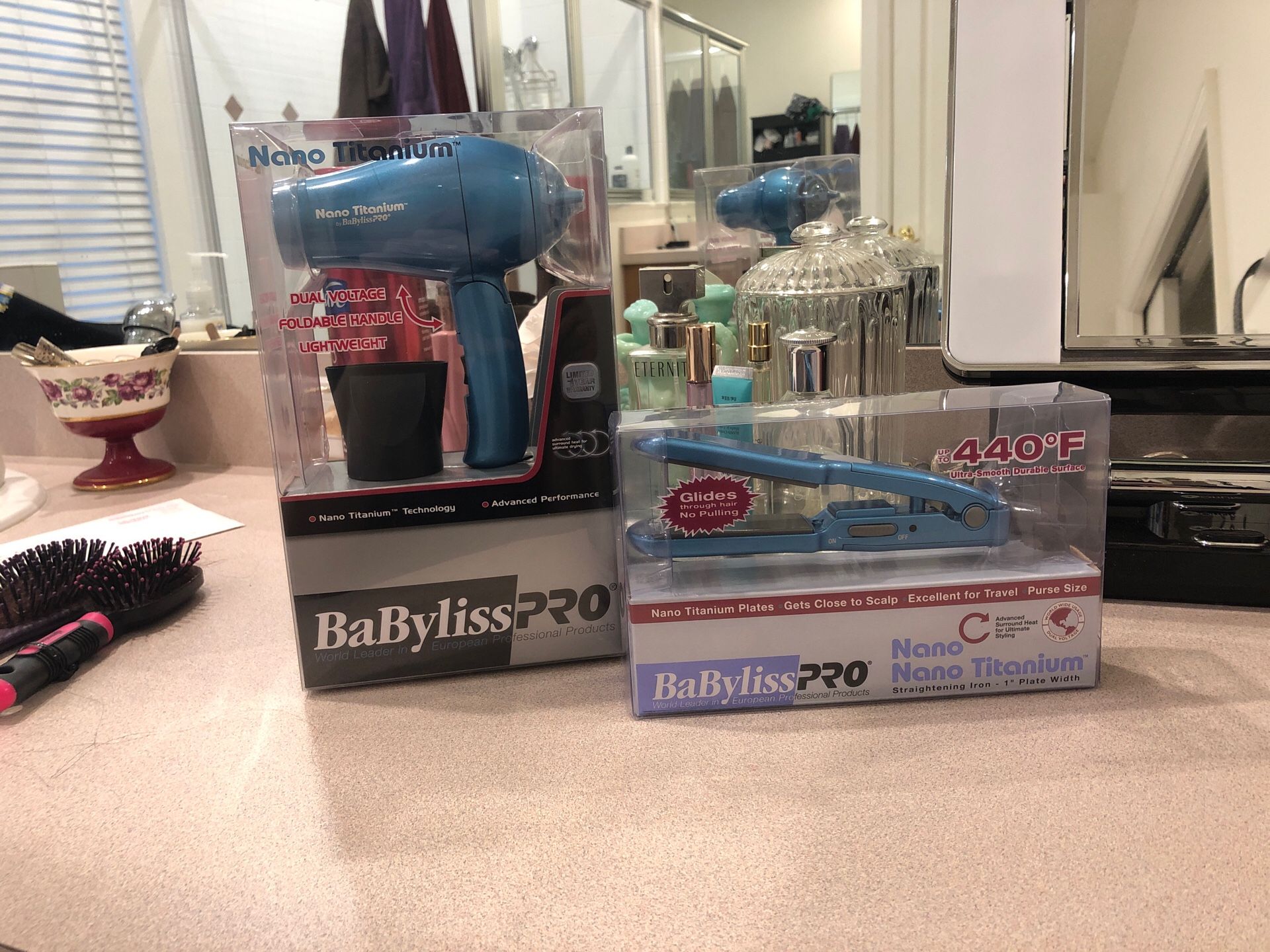Babyliss bundle/ straightener/ blow dryer