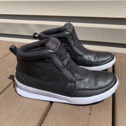 WOMEN'S OUT N ABOUT PLUS MID BOOT Size 8.5