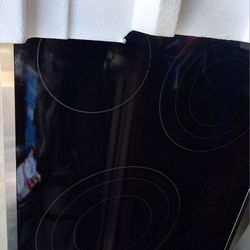 GE Electric Induction Cooktop