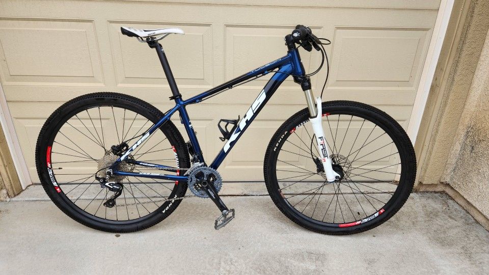 *Pending Pickup**KHS Tucson 29" hardtail aluminum mountainbike