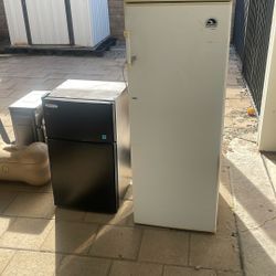 Small Refrigerator And Freezer 