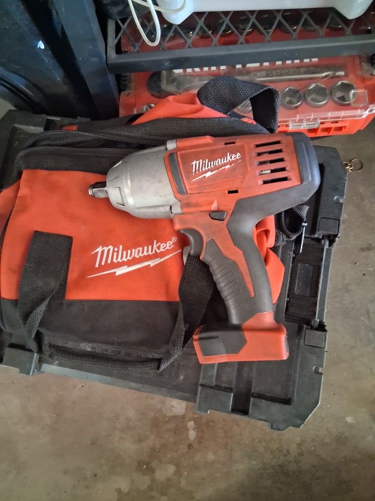 Milwaukee 2663-20 M18 18V 1/2" High Torque Impact Wrench with Friction Ring
Located In Modesto