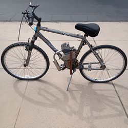 motorized bike 2 stroke 80cc *not in working condition*