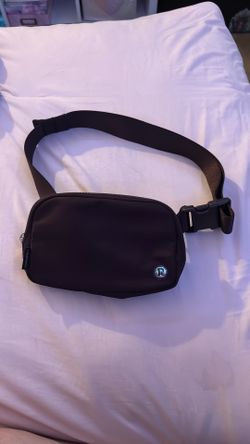 Black Plum Lululemon Everywhere Bag