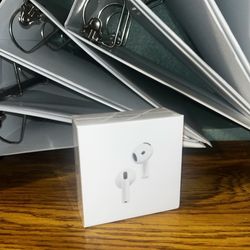  Airpods 4 w (NOISE CANCELLATION)