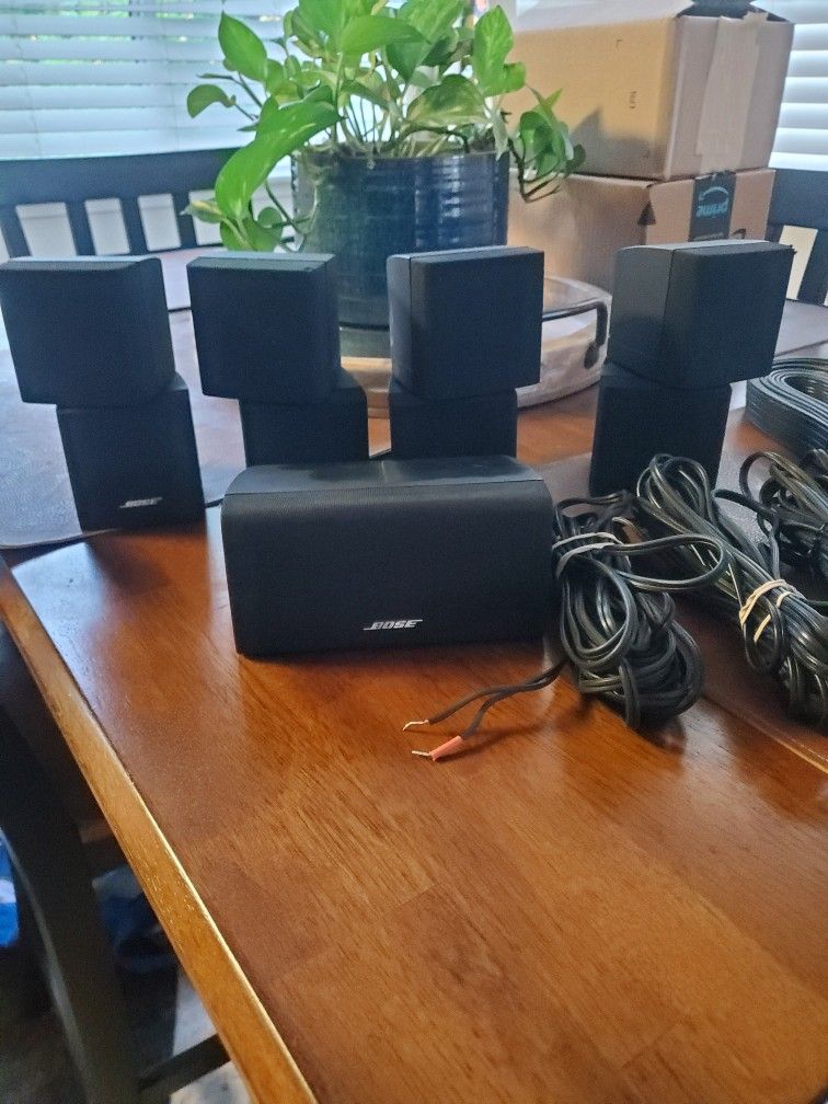 Bose Speakers plus Stands and Cables