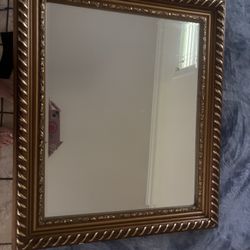 Mirrow/gold Frame