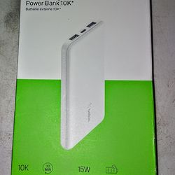 🫟 TODAY ONLY, GET IT FOR $20🫟                                                                         **BRAND NEW**Belkin BoostCharge Power Bank