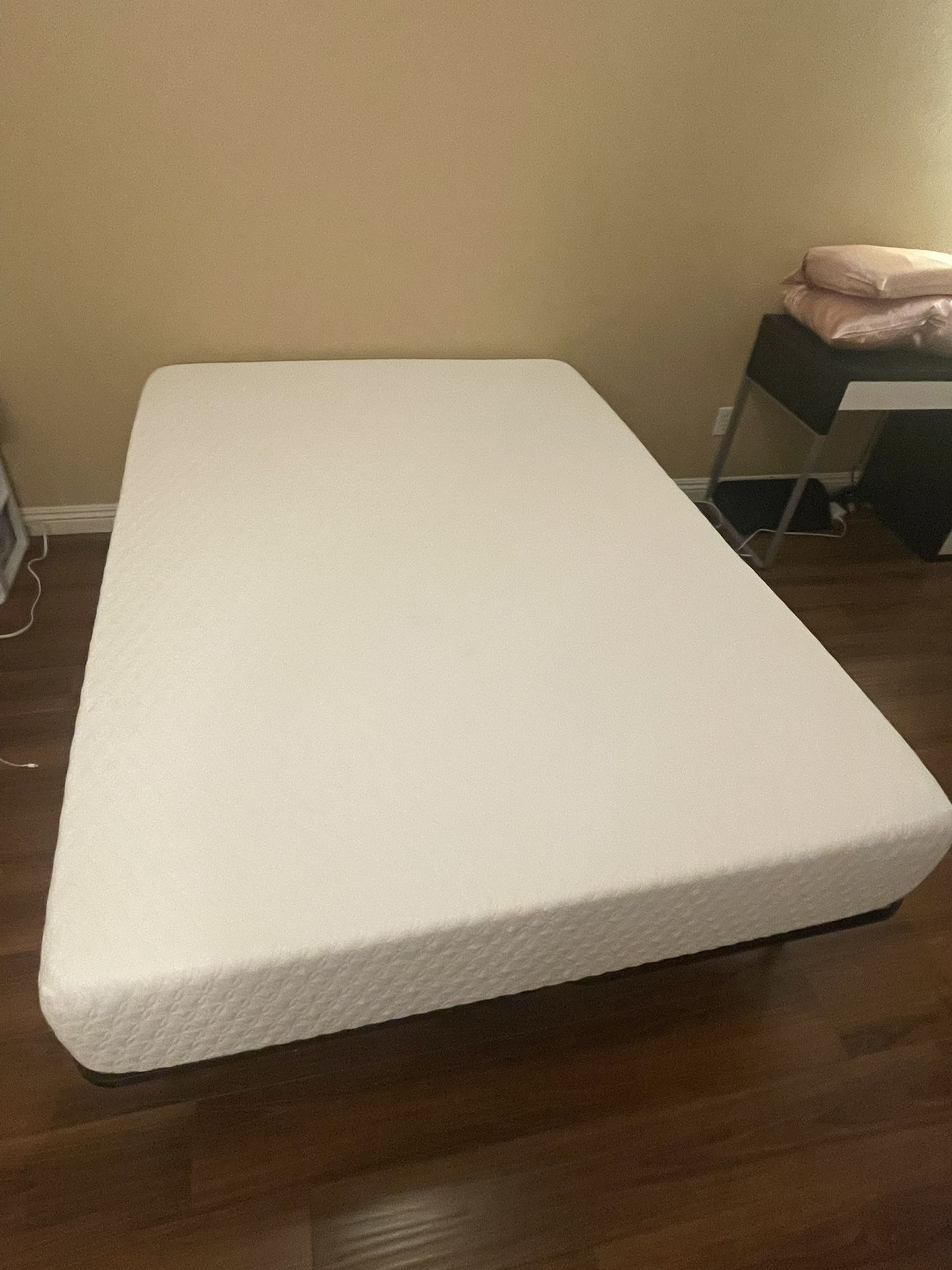 Full Size Bed - Frame And Mattress
